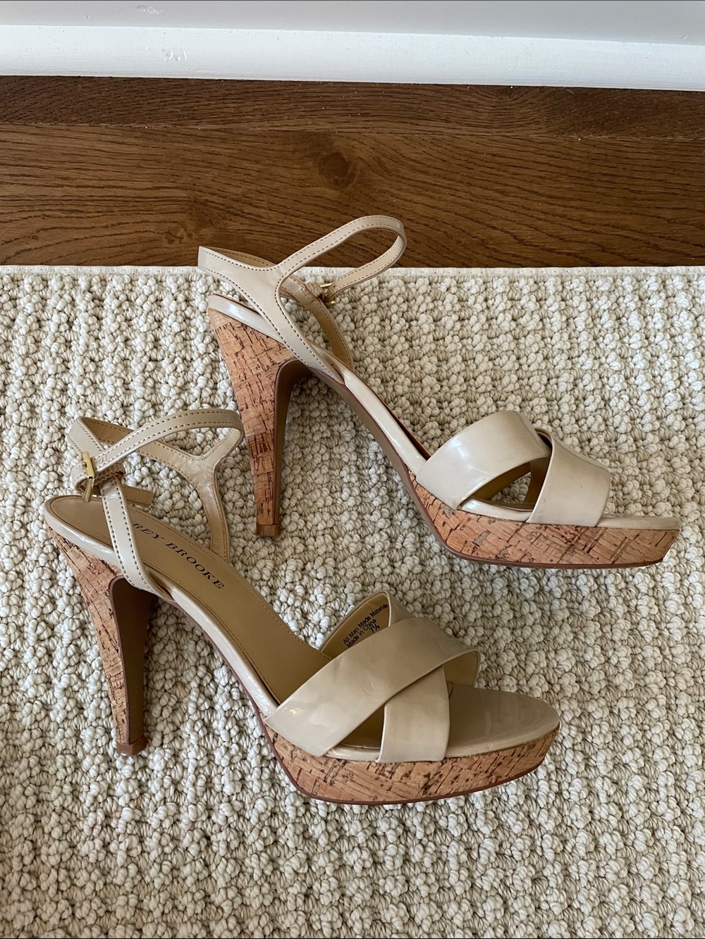 Audrey Brooke Beige Patent Crisscross Ankle Strap Heels Size 7.5